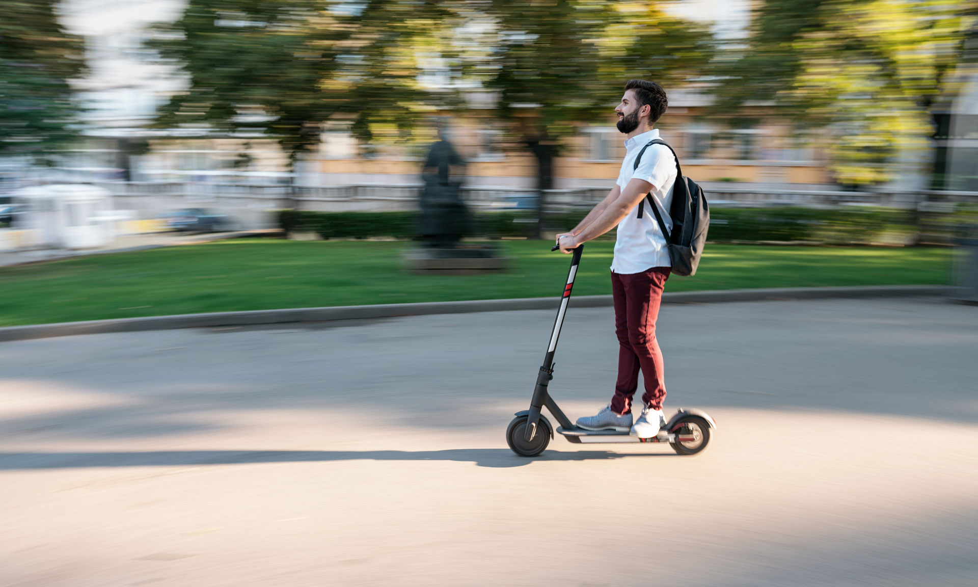 Read more about the article Navigating the World of Scooter Insurance: Tips for New Riders