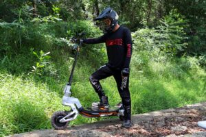 Read more about the article Unleashing Adventure: The Thrilling World of Off-Road Kick Scooters