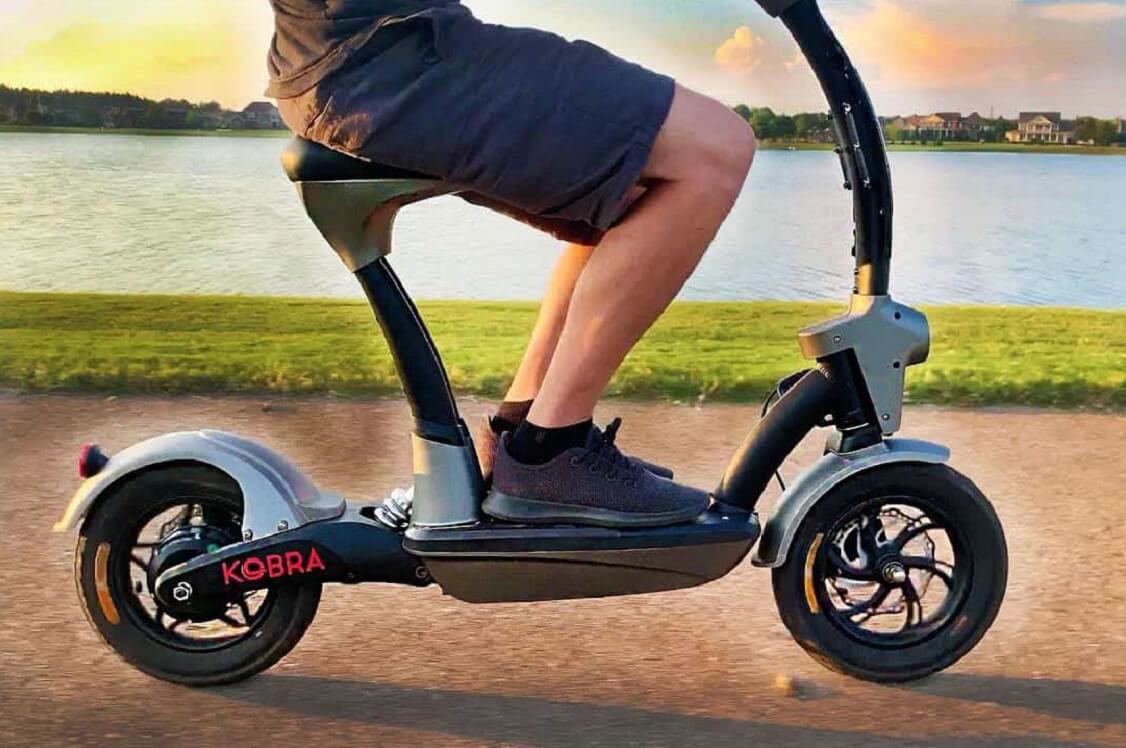Read more about the article Seated Comfort: Exploring the Convenience of Scooters with Seats