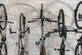 Read more about the article Folding Bicycle vs. Mountain Bicycle: A Comprehensive Comparison